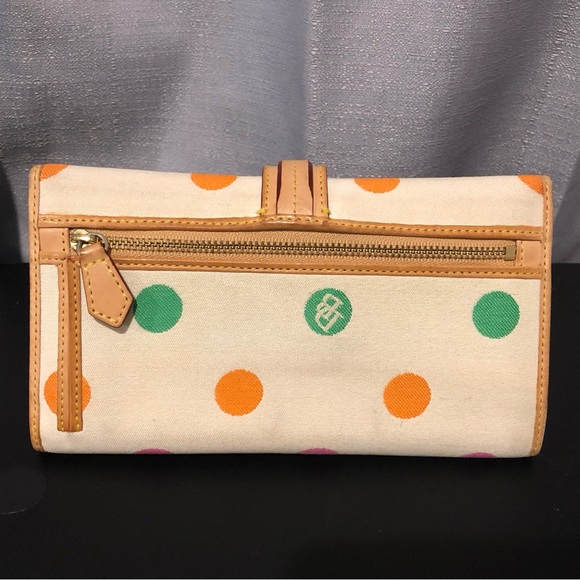 Dooney & Bourke Womens Buckle Wallet - Picture 2 of 7